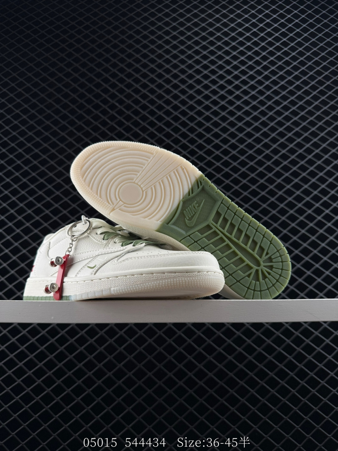 Travis Scott x Air Jordan 1 ” Reverse Mocha “